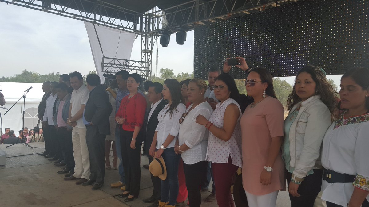 danvelaz's tweet photo. Protocolo de inicio del #FDLO EN #Teotihuacan @bettynabenitez @EdomexTurismo @SECTUREM_COM https://t.co/JbhgUoIgFo