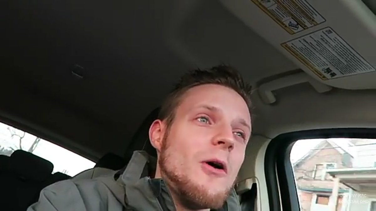 _BBLarry_'s tweet photo. #MeanwhileJohnnyMacBeLike @RockstarDMD π https://t.co/OUuUbGr05g