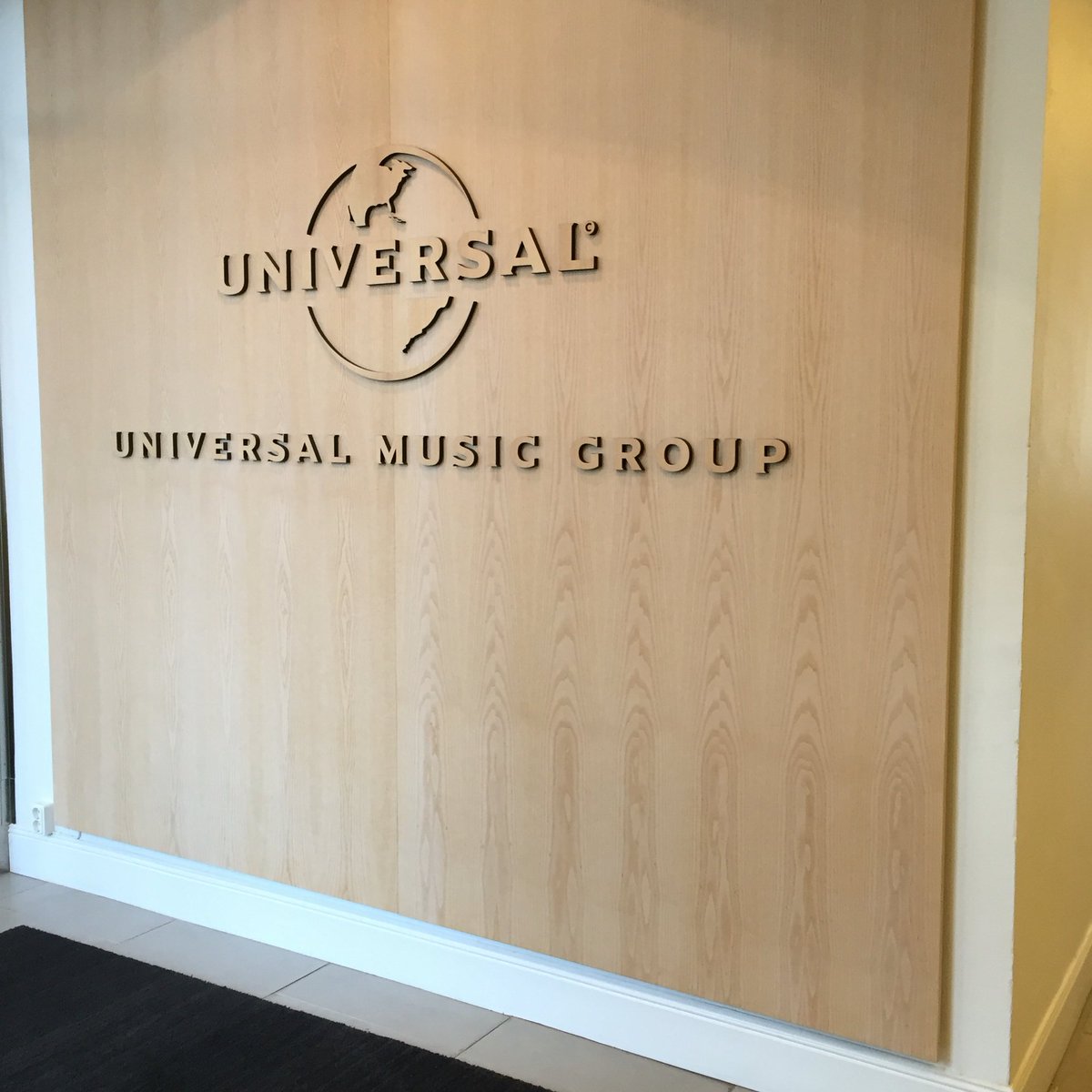 elvis_00's tweet photo. Bra möte, vi är på väg framåt #lanimo #traktkänsla #nyavideos #universal https://t.co/SRzliYJ5UW