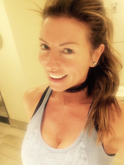 #gym all done! 💋 #milf #toned #happy #fitgirl #selfie #nomakeup 💪🏻💋😘 https://t.co/edYKgglrrj<a href="/tag/gym"class="tags">#gym</a><a href="/tag/milf"class="tags">#milf</a><a href="/tag/toned"class="tags">#toned</a><a href="/tag/happy"class="tags">#happy</a><a href="/tag/fitgirl"class="tags">#fitgirl</a><a href="/tag/selfie"class="tags"><span>#selfie</span></a><a href="/tag/nomakeup"class="tags"><span>#nomakeup</span></a>