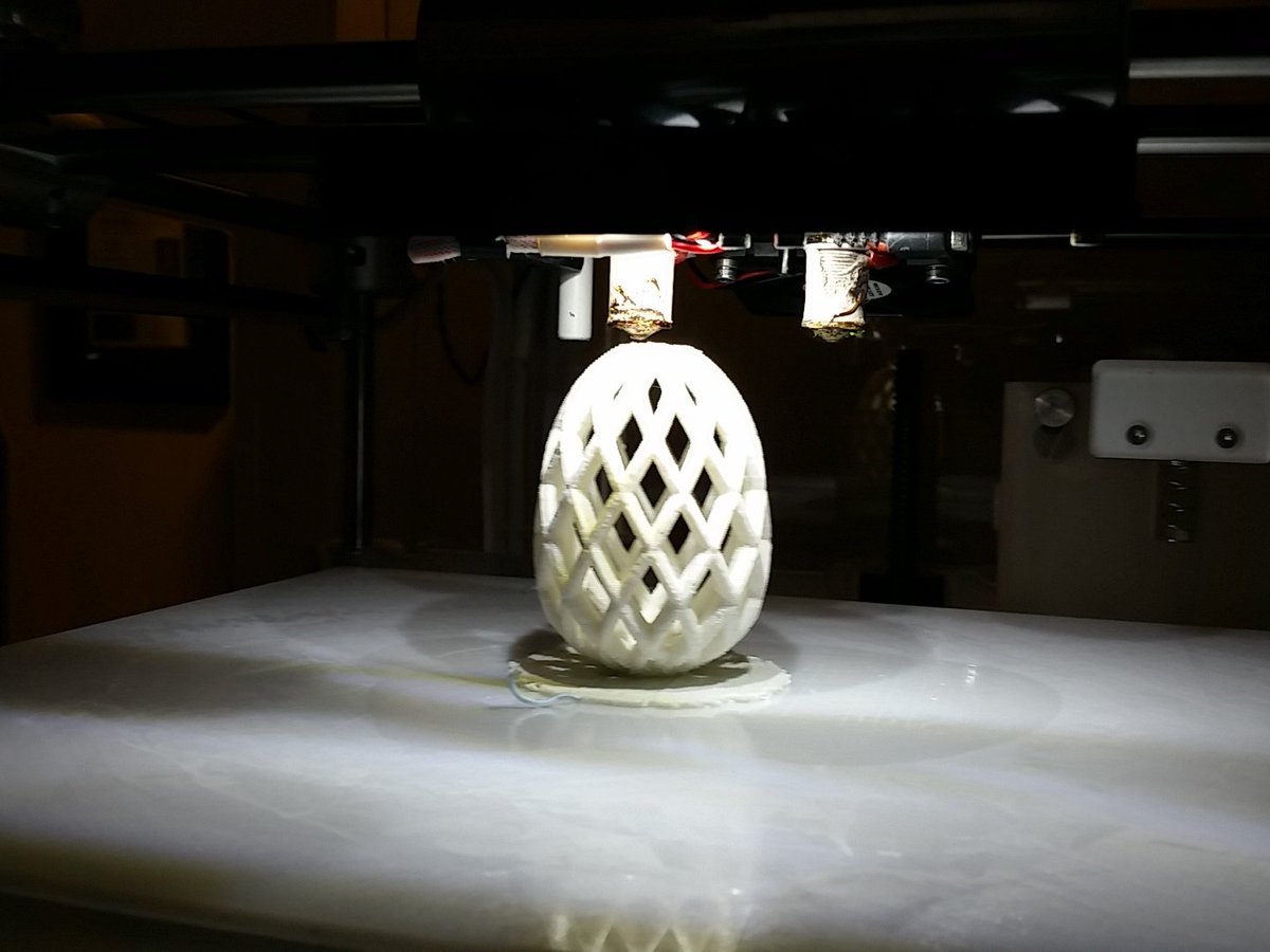 bluedolphineng's tweet photo. #3dprintfresno Happy #3DEaster from Blue Dolphin Engineering! #3deasteregg #3DPrintMadera https://t.co/3dhHmlgR2E