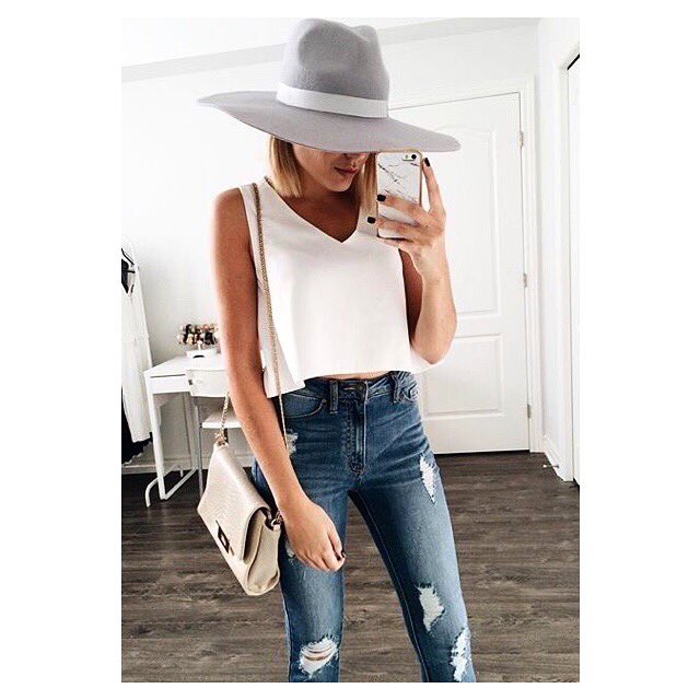 HolyChic_ie's tweet photo. Style Inspiration π #Fashion #Fashion #HolyChicBlog #Inspiration #IrishBlogger #fblogger #IrishFashionBlogger https://t.co/ICbSazCdL8