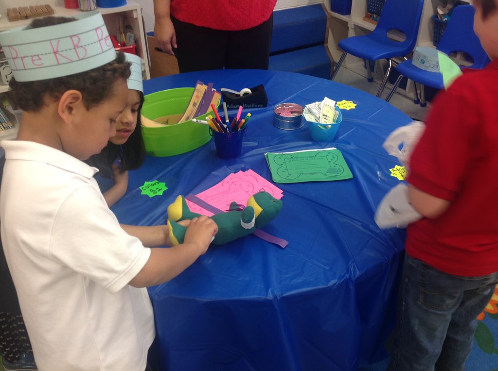 stm_PKB's tweet photo. @LASPCA we had a pretend adoption and pet care store at our annual Community Day #prek https://t.co/xs2ZDZrsy6