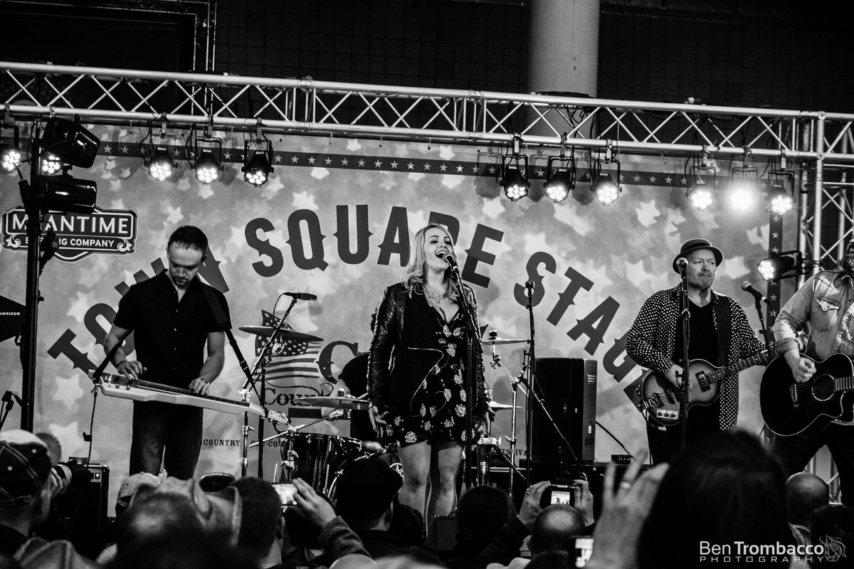 bentrombacco's tweet photo. What an epic day last Saturday was! Here's @dexeterband performing at #C2C2016 last time I shot them was at #C2C2015 https://t.co/vI6rFLXFK4