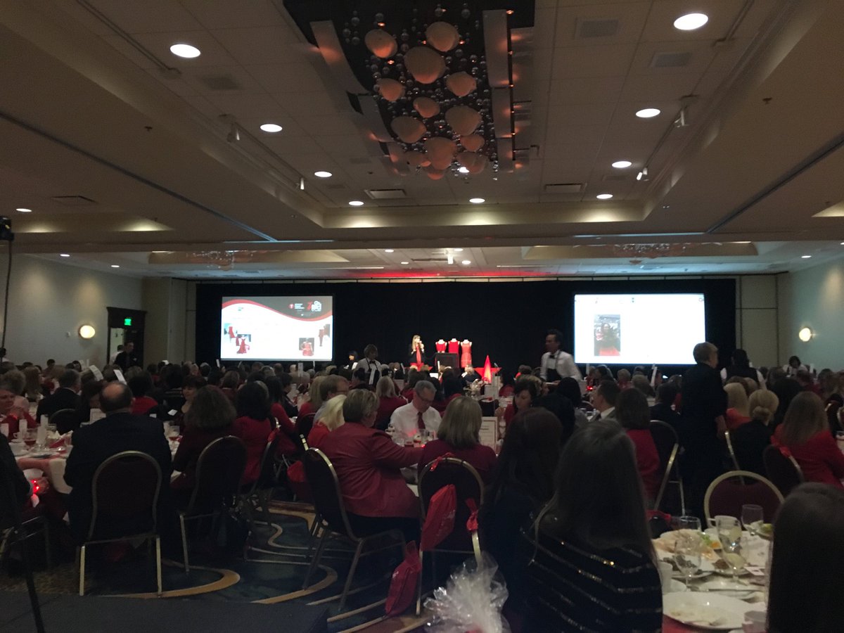 KasiLund's tweet photo. How inspirational is Vikki Carrel?#goredutah https://t.co/0T4GSrnAVf