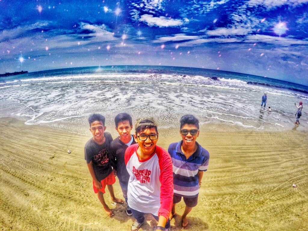 monangagam's tweet photo. BEACH. https://t.co/qEpNh0M6Ox