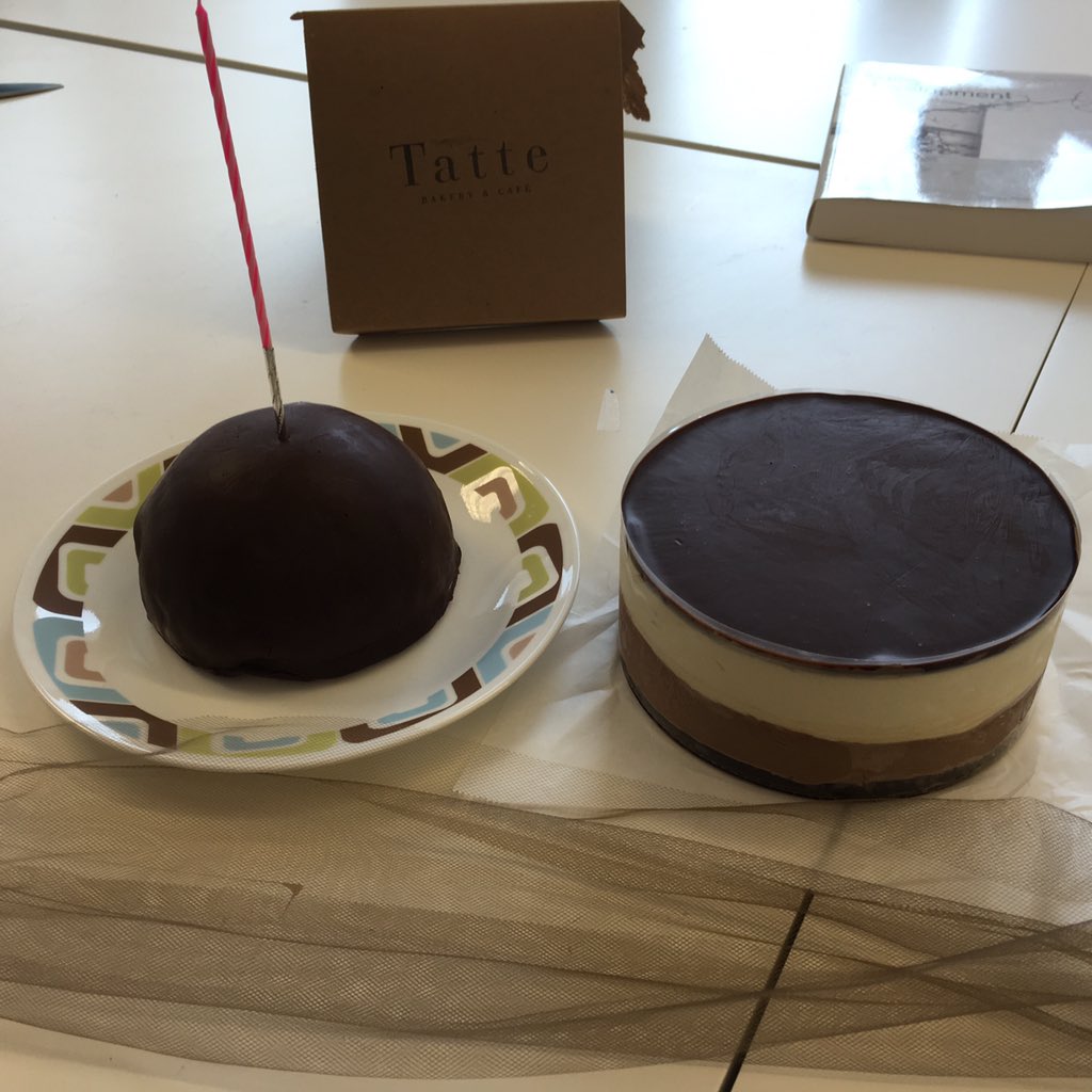 SmartleafCheese's tweet image. But is it cheese cake? Time will tell!