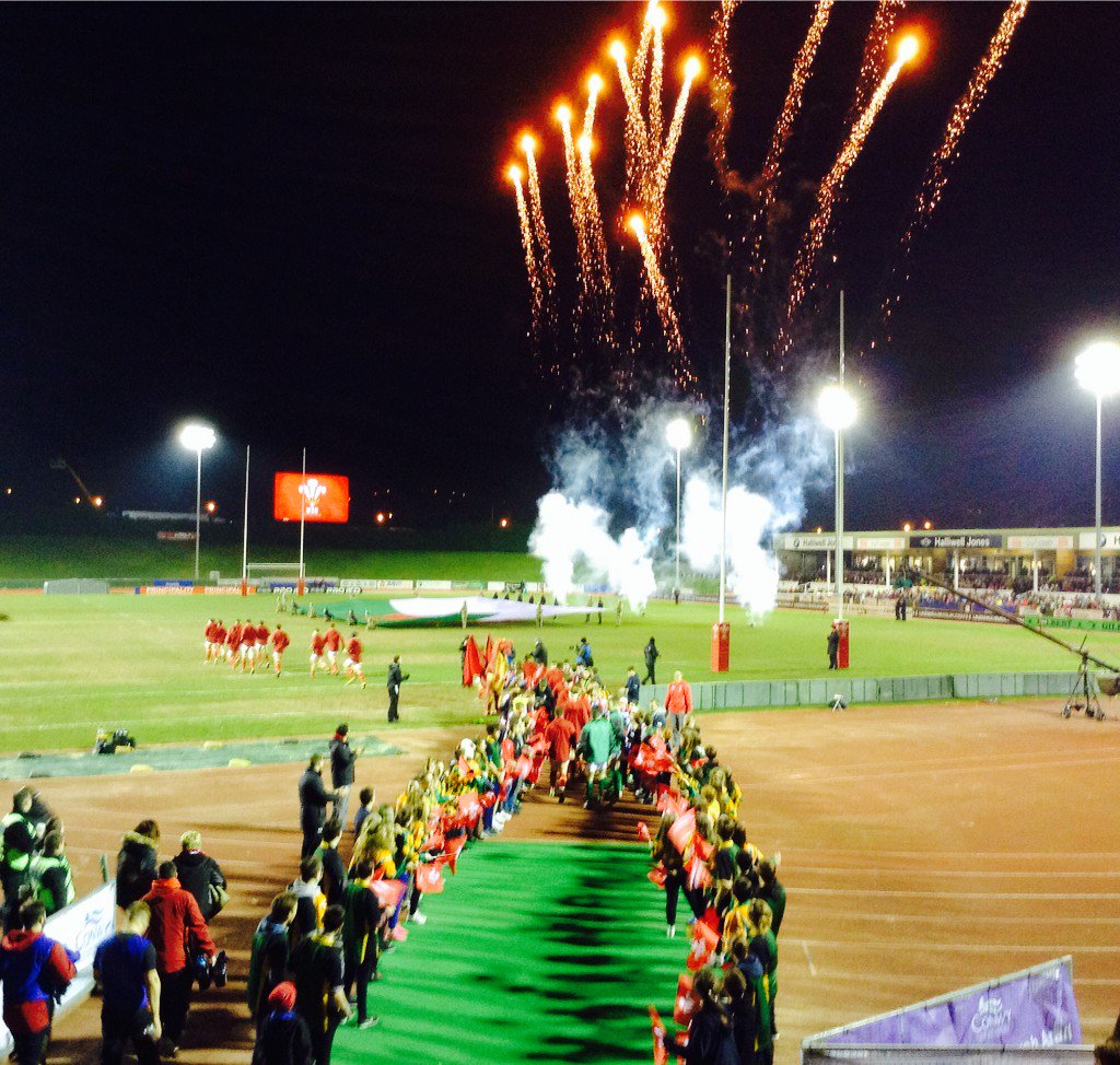 Marc_nw's tweet photo. Massive thanks to all the clubs and schools and staff supporting @WelshRugbyUnion U20s tonight!
Here we go! https://t.co/Pk0HLJbCwo
