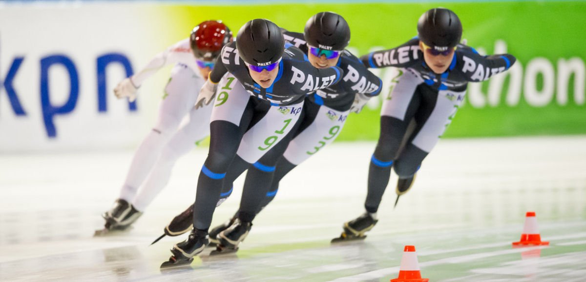 schaatsmeiden's tweet photo. Palet Schilderwerken blijft hoofdsponsor https://t.co/IiPNQPGEov #vivapalet #paletschilderwerken #mkbasics.nl https://t.co/ysRHfnFdTd
