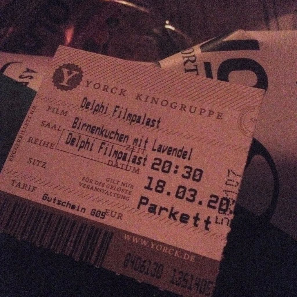OomenBerlin's tweet photo. #Kino
#birnenkuchenmitlavendel
#delphifilmpalast https://t.co/3hwP5CpVXQ