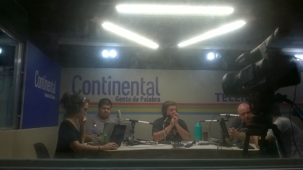 Desde la pecera <a href="/emiliokarothy/">Emilio Karothy</a> <a href="/gabissaro/">💚 Eulalia 💚</a> <a href="/nestorbusemi/">Nestor Busemi</a>