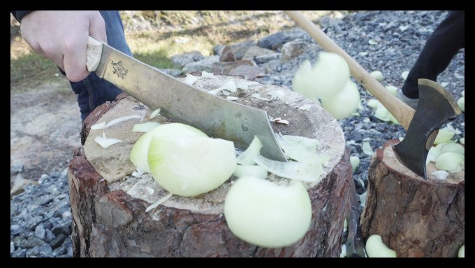 SwedishMealTime's tweet photo. We chopped 12 000 onions in THE HACKENING! 
Check out the video of the terror: https://t.co/3tuRoOiYTd #ROSMT https://t.co/FrkK1AOU4H