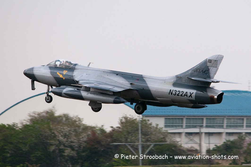 CosmoSpotter's tweet image. Philippine #FA50PH will face #ATAC #Hawker #Hunter's during #Balikatan2016 - @alert5 #avgeek alert5.com/2016/03/18/phi…