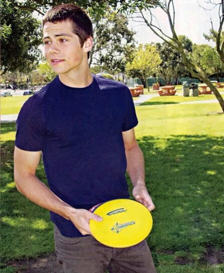 rfl0001's tweet photo. não consigo imagina o dylan sofrendo sem sofrer também https://t.co/txr1ym2YJ0