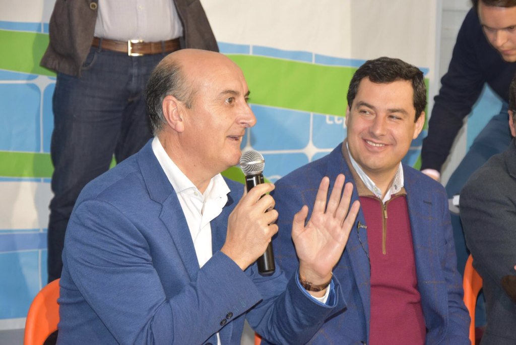 PopularesLepe's tweet photo. Encuentro #PartidoComPartido entre nuestros afiliados y simpatizantes y @JuanMa_Moreno, presidente del PP Andaluz. https://t.co/pM6mV3n1Wm