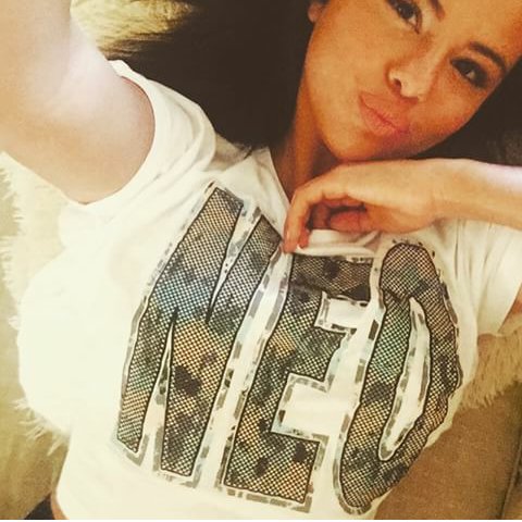 Selbrother's tweet photo. duck face selfie ;P https://t.co/EyAAmGLVJz