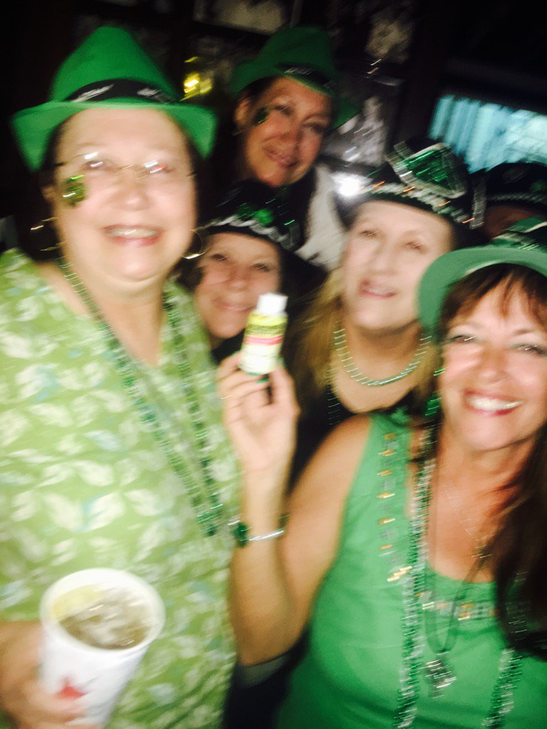 TheHangoverShot's tweet photo. These woman they all love the #HangoverRecoveryShot and they had #NoHangover today. Did you? Live #HangoverFree! https://t.co/MQA5Pd8rGZ