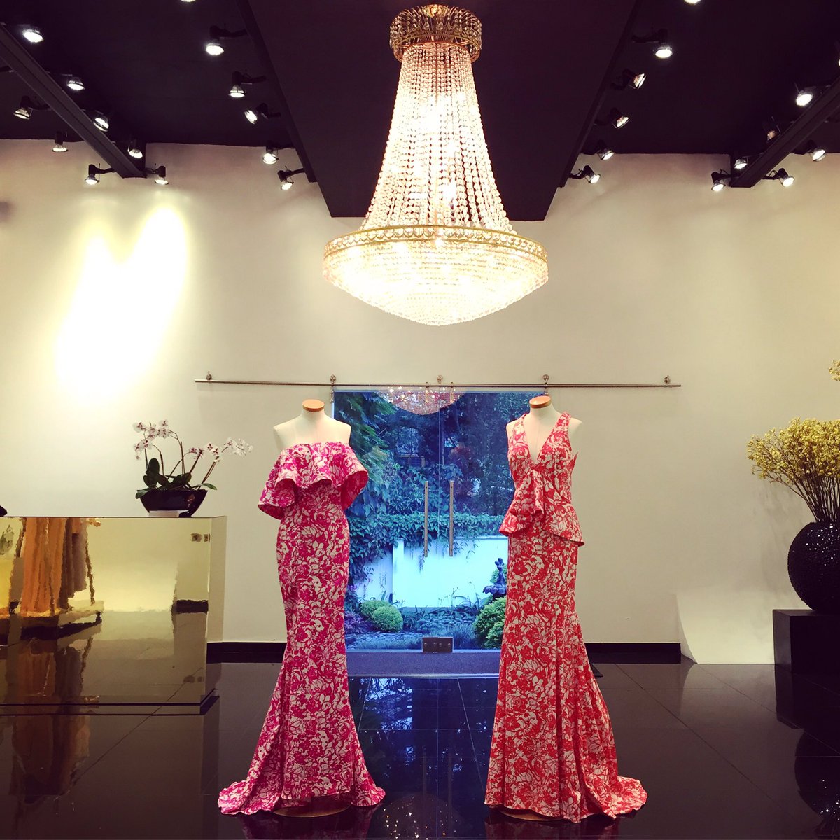 AndresPajon's tweet image. Esenciales para el verano llegan a tienda!! #descubrelos #AndresPajon  +57 (4) 3521051 info@andrespajon.com