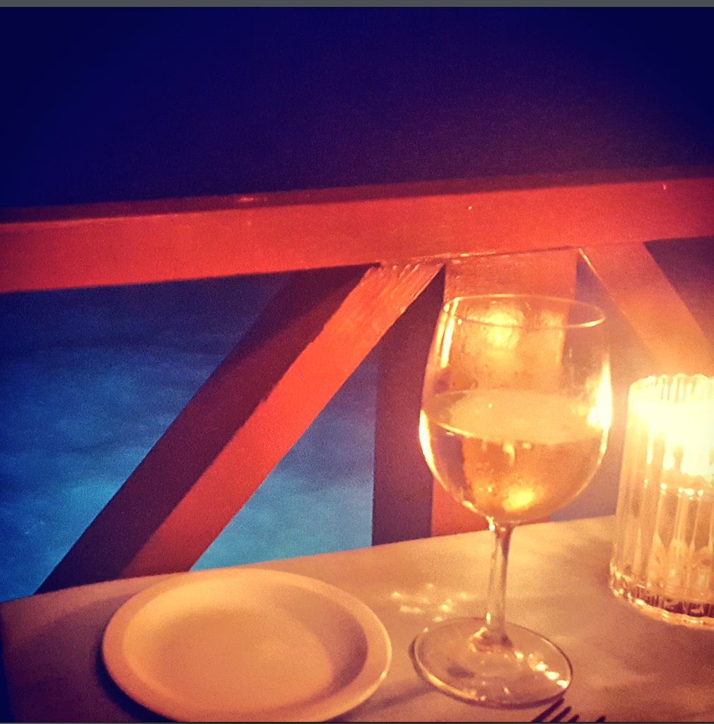 RuthPreston0106's tweet photo. 1 of my favourite restaurants in Barbados #Apsara #indian #seaviewdining #Barbados https://t.co/A4bQ5H5CcJ