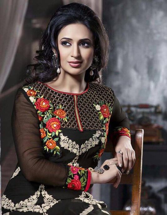 FuzeProductions's tweet photo. #DivyankaTripathi : The Top 12 Gracious Looks Of The Actress https://t.co/LZHAfNV1Ox @Divyanka_T https://t.co/9SeF3yTmhd
