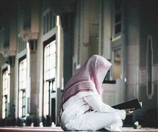 messifathy51's tweet photo. اللّهم.👆 هب لي قلباً..❤ 
لا يتكاسل👌 عن صلاتك❤ ولا يؤخرها.😍 https://t.co/sKLvUT7XEp