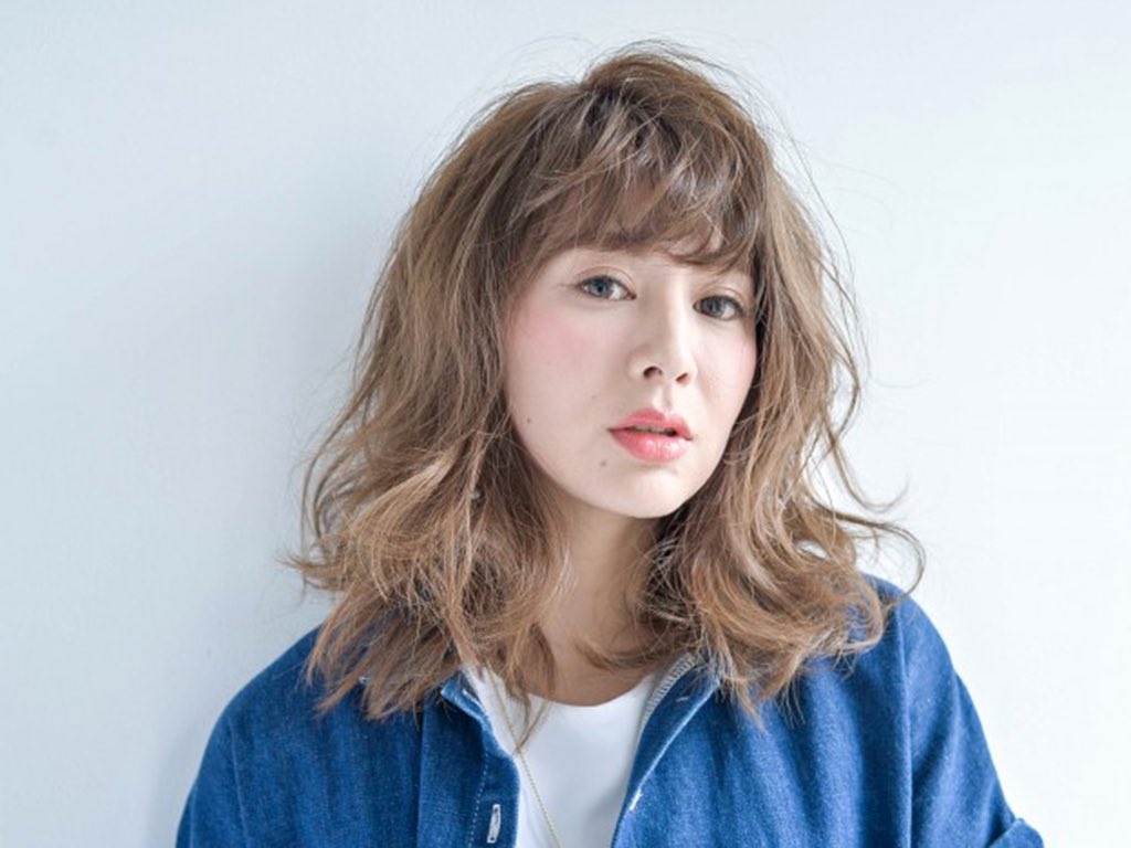 美容学生ナビ 16春のヘアカラートレンド ブルージュ で髪の色から春気分 T Co Jdznsvvtf0 ライトグレイッシュのトーンでうっすら濁りを感じる ブルージュ ヘアカラー ブルージュ T Co Z9q1a1zsv3 Twitter