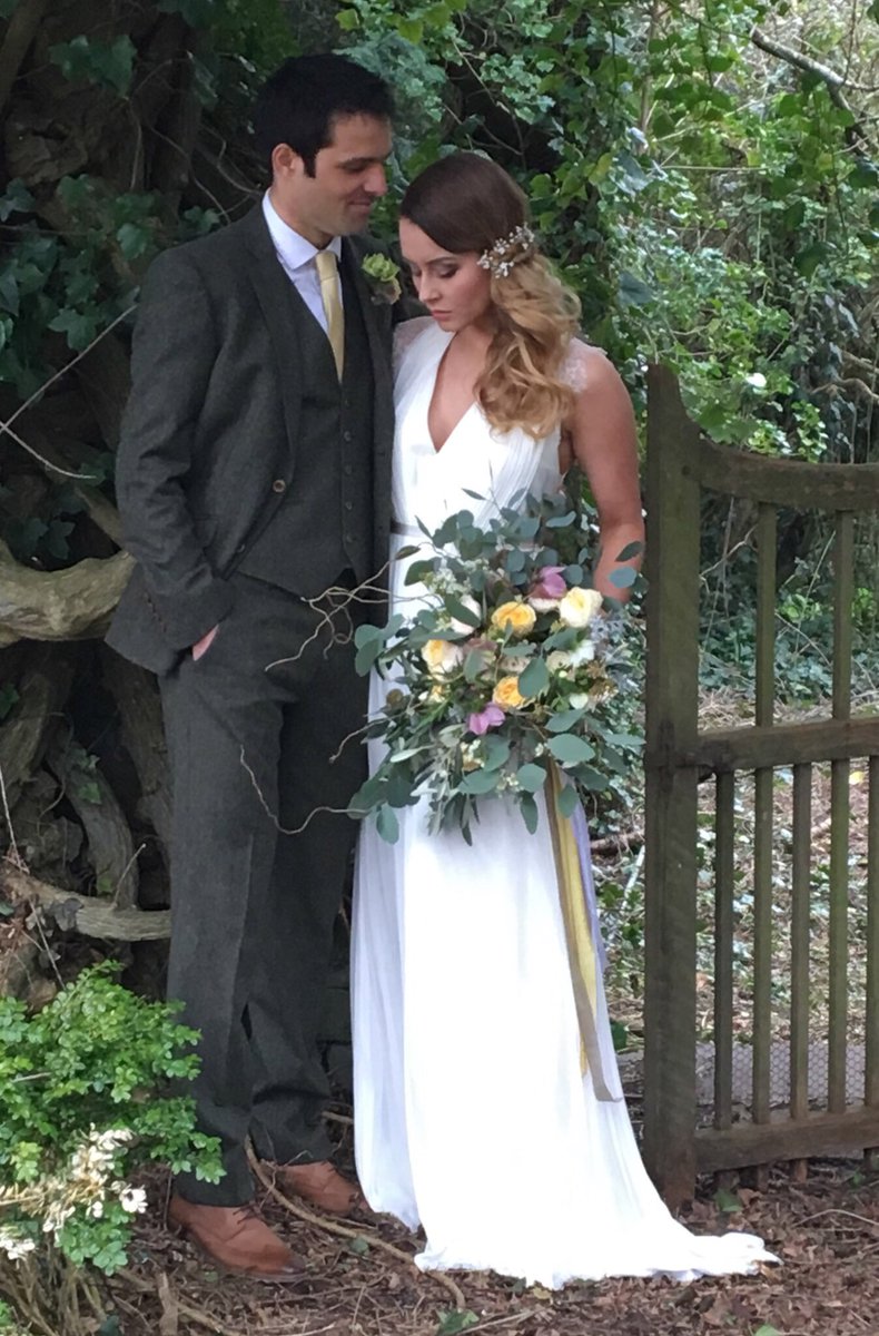 @flowerpotpolly #HannahMoore #heirloom silk ribbon today <a href="/Barley_Wood/">Barley Wood</a> home of Hannah Moore just had too #wedding