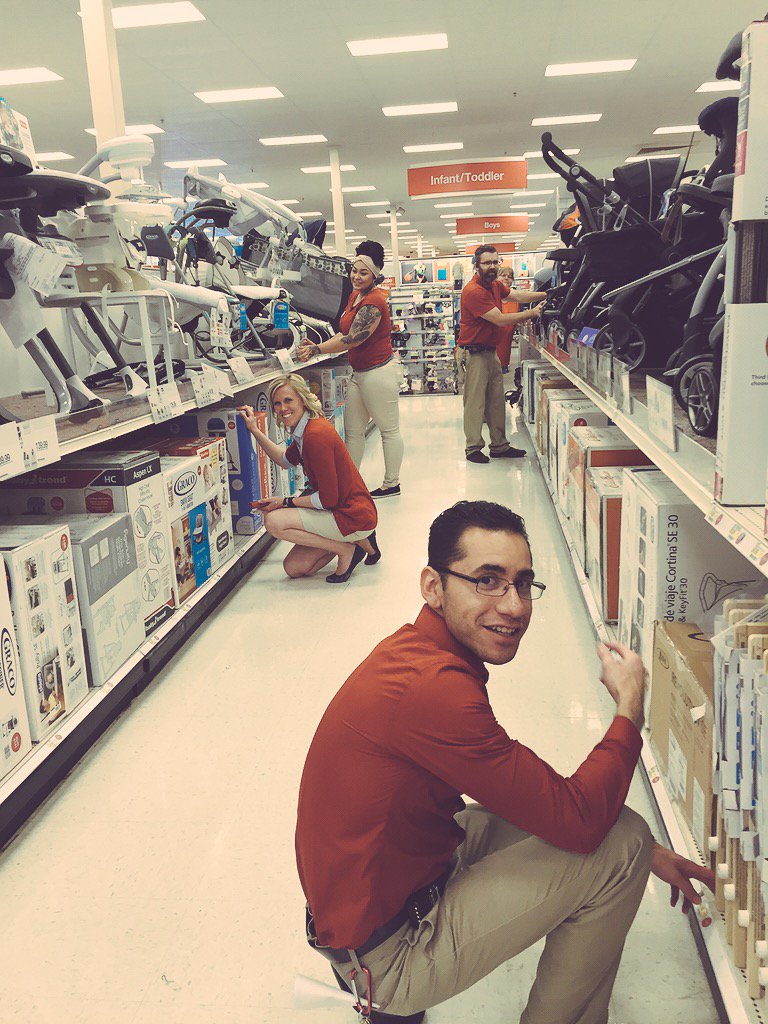 Midday zone #drivingsales #signaturesales <a href="/adam_navin/">Navin Prasad</a>