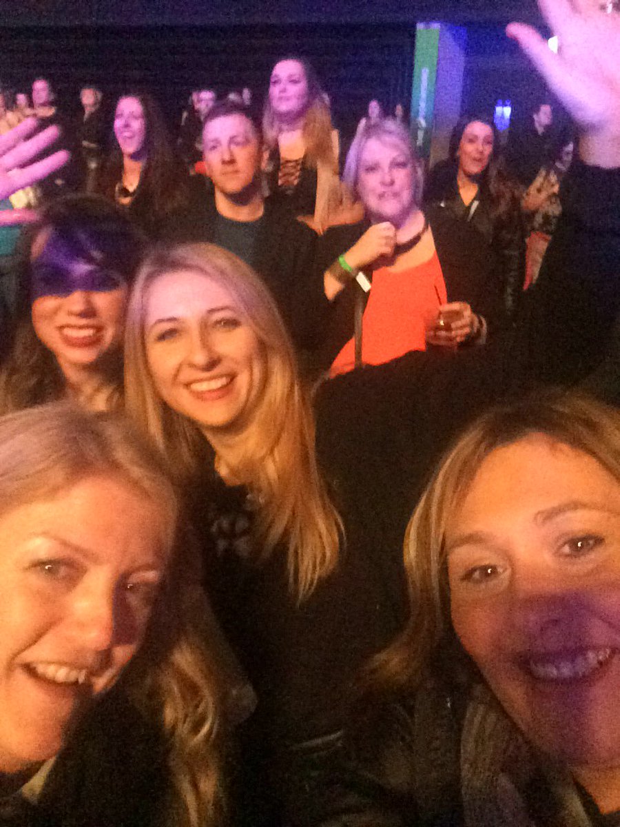 MackeL2110's tweet photo. @elliegoulding u are smashing Glasgow Hydro tonight. https://t.co/dQCjrraxEQ