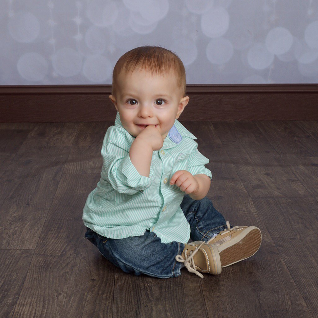 lswindull's tweet photo. He is such a #gerberbaby! #easterpics https://t.co/Pj1yjSdww0