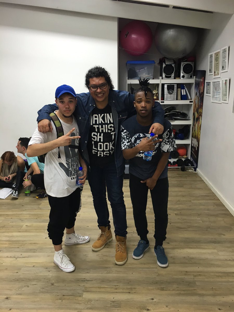 dancewebcraig's tweet photo. East London Dance Scene is cool .I enjoyed teaching these dancers today. https://t.co/STWHauiThz