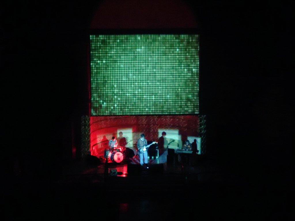 dann_archie's tweet photo. Bill Ryder Jones sobre el altar de la iglesia Zorroaga. Mágico #musicboxfest #Donostia2016 https://t.co/HN84JdhSCh