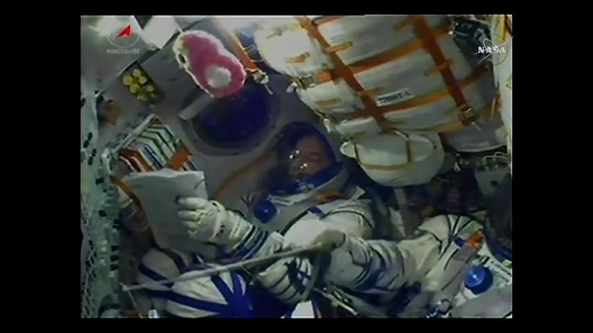 NASA's tweet photo. .@Astro_Jeff &amp; crew are now on orbit. Scheduled to dock to @Space_Station at 11:11pm EDT after a six-hour journey. https://t.co/jSREoZmPcR
