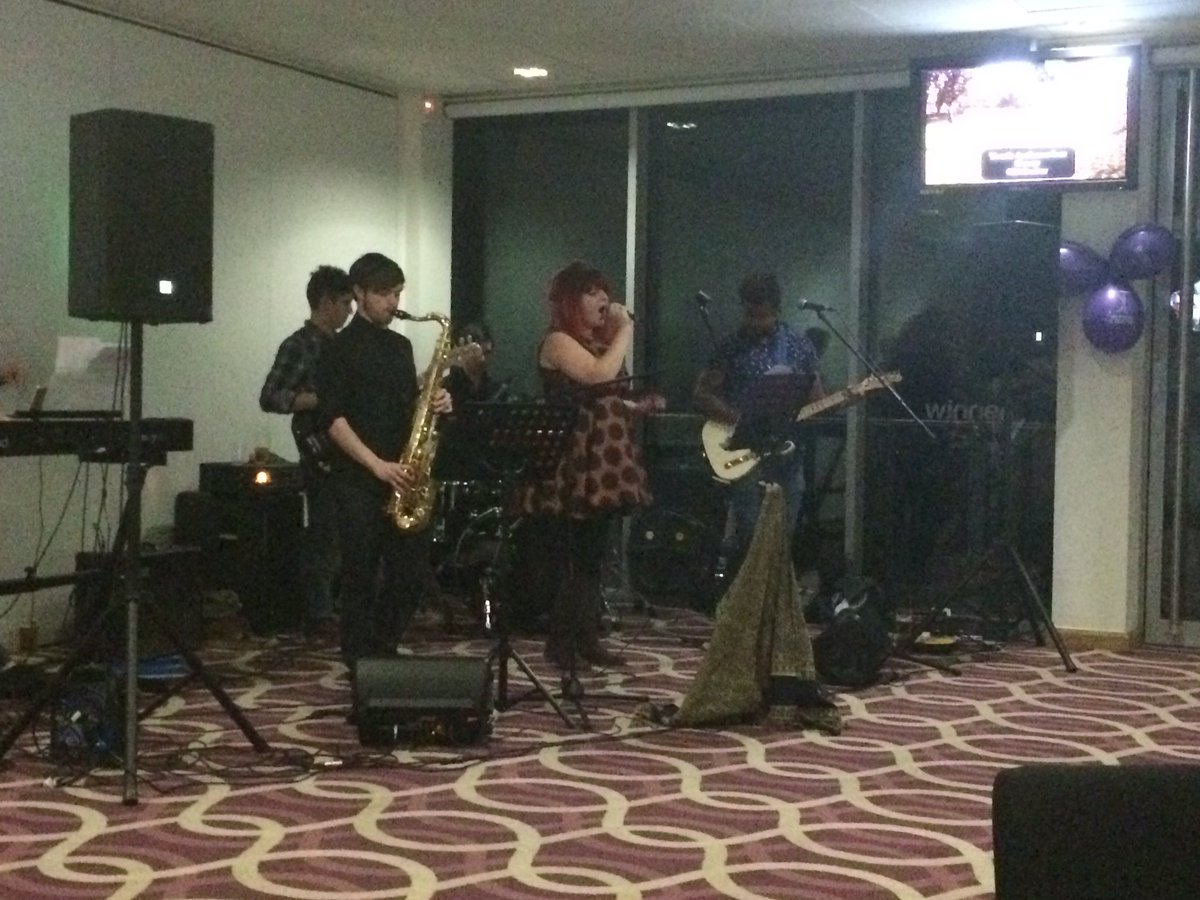 SpringboardP's tweet image. Great end to the night with @lemwhitefire 🎤 #outsetyouthaction #outsetyouthactionawards