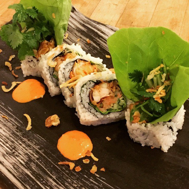 chef_morimoto's tweet image. Fresh from the @MorimotoNewYork menu is the lobster tempura roll "banh mi style". Stop in and try one today!