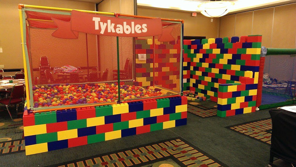 tykables's tweet photo. #CAPCon16 got a ball pit upgrade from Tykables 10 x 9 w side castle https://t.co/f0XnyyWcUW