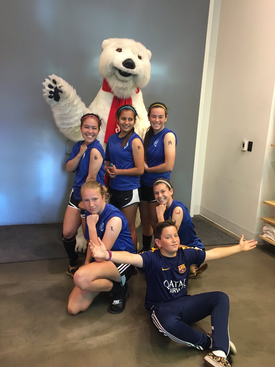 jrbruin93's tweet photo. After a win this morning, some of the team (+ Nolan) visited M&M and Coke world. When in Vegas... #cypressfc https://t.co/TieOY0efhB