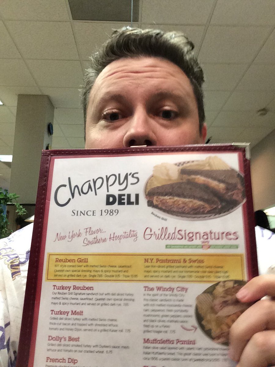 yardsaleartist's tweet photo. Back to my alma mater #AuburnUniversity for the #finishonthe50 #10K tomorrow - pre-run fuel @ChappysDeli ! https://t.co/71pTKZYdti