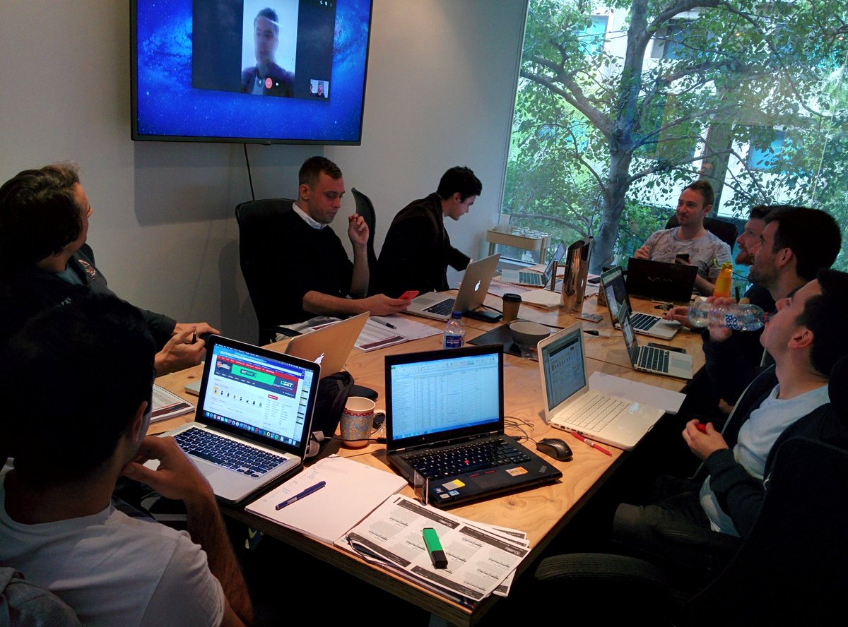 Mrob80's tweet photo. @UltimateFootyAu @ChondillerCup And we're off! #AFLFantasy #draft https://t.co/98K4SowRMn