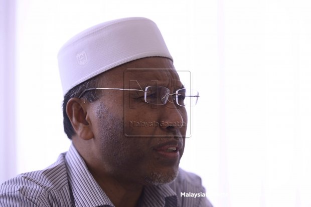 MalaysiaGazette's tweet photo. Don't accuse PAS of rejecting hudud in third bloc - Idris - https://t.co/2pgmbzKTv1 via @Shareaholic https://t.co/6kaInfGdJP