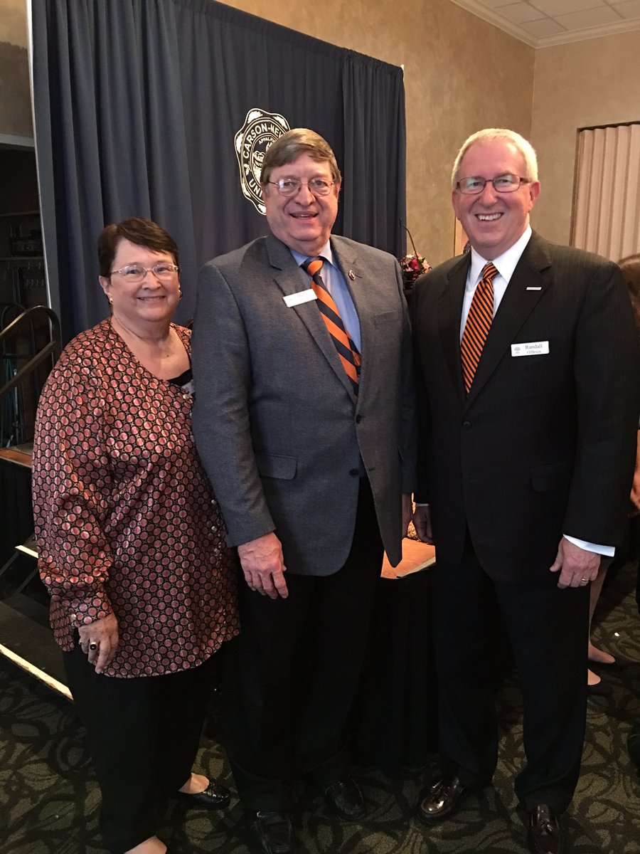 RepHarryBrooks's tweet image. Carson-Newman Legacy Dinner. Good fellowship. Good food.