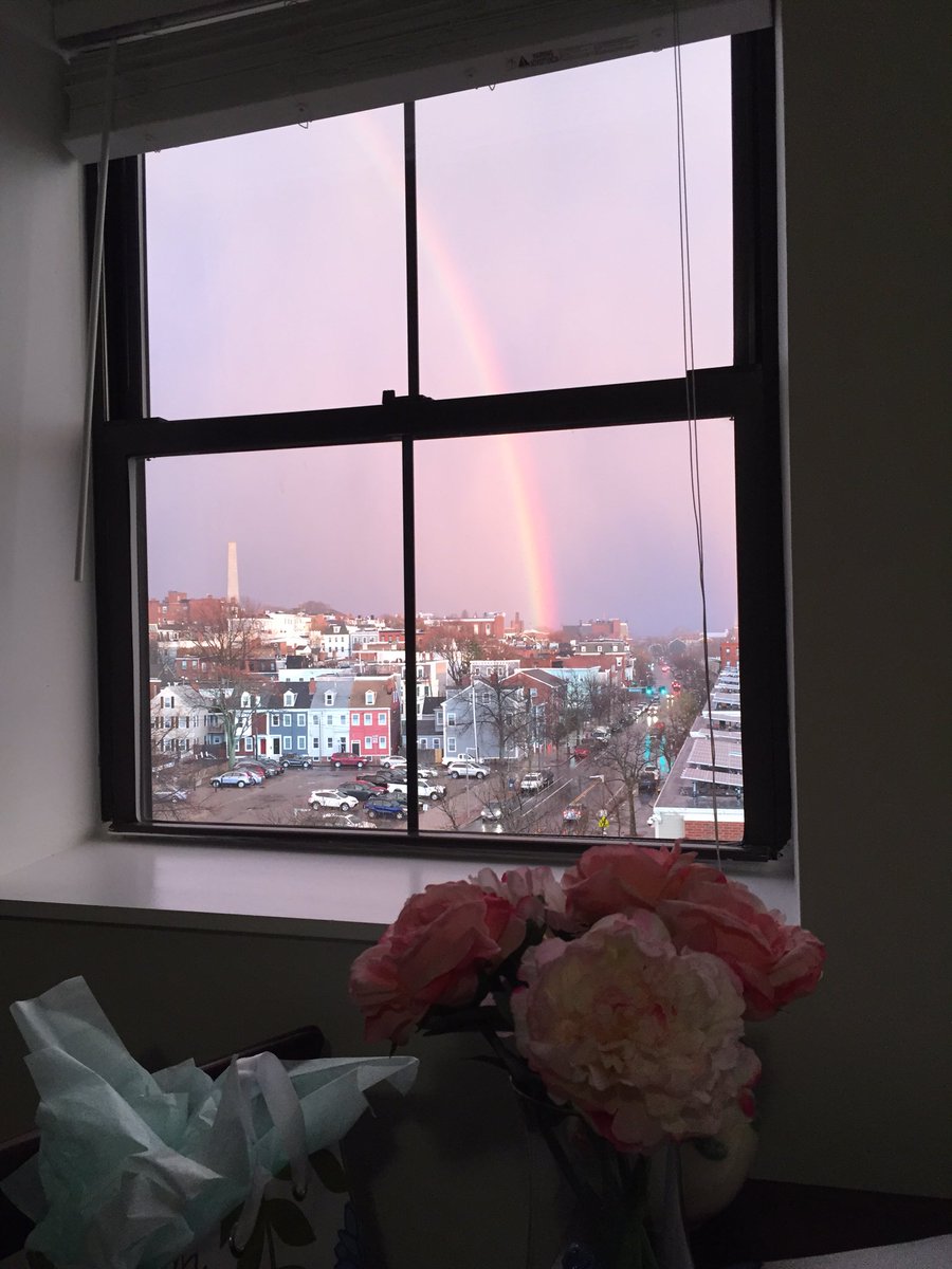 MistahByrnes's tweet photo. Beautiful rainbow in Charlestown. @klemanowicz  do I need my brother take an early flight home from DR to plow snow? https://t.co/ZQKbNkBxcz