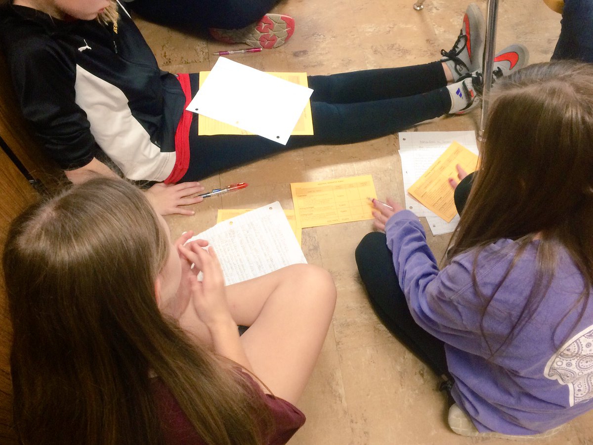 Mrs_Conover's tweet photo. Last week students worked w/buddies through ENTIRE writing process. #peerrevision #peergrading #peereverything https://t.co/iwMeEBzVvq