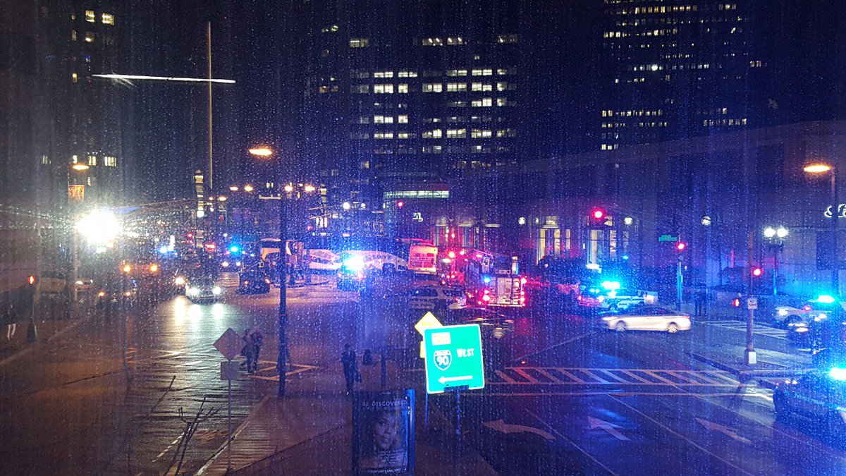 NikkiYankowski's tweet photo. Two busses collide on #huntington #boston #mbta https://t.co/AhveFm0UJ6
