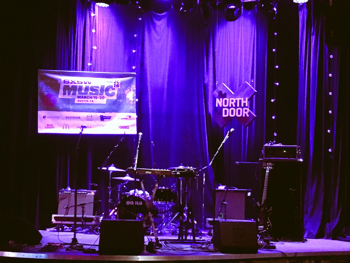 rodrigd's tweet photo. ESTA NOCHE! @FarFromAlaska @PatternsMusical @ela_minus @LosRakas &amp; @systema_solar! #SXSW2016 @KichinkOn #NorthDoor https://t.co/0kihdrPTrn