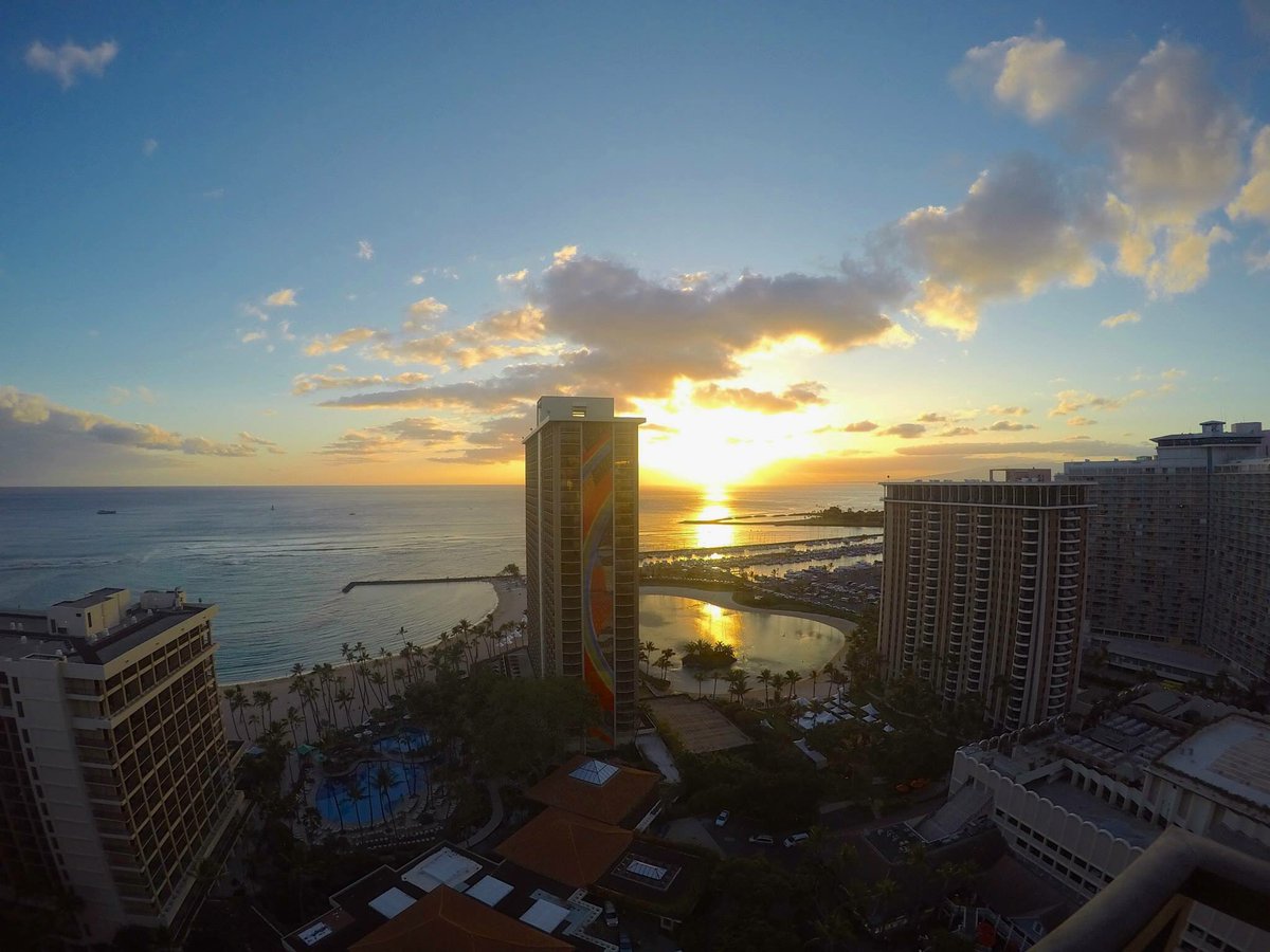 MariahHark's tweet photo. @HawaiianVillage #whyhawaii #hiltonhawaiianvillage #hiltonhawaii #hawaiianvillage https://t.co/5B9XZrQrrc