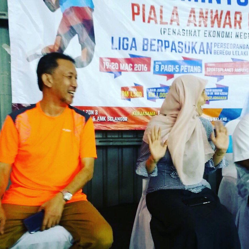 n_izzah tweet picture