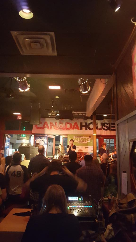 cdnmusician's tweet photo. @FastRomantics take the stage at #CanadaHouse @sxsw #CMSXSW #cblastsxsw2016 https://t.co/tK0vDpE5Vx