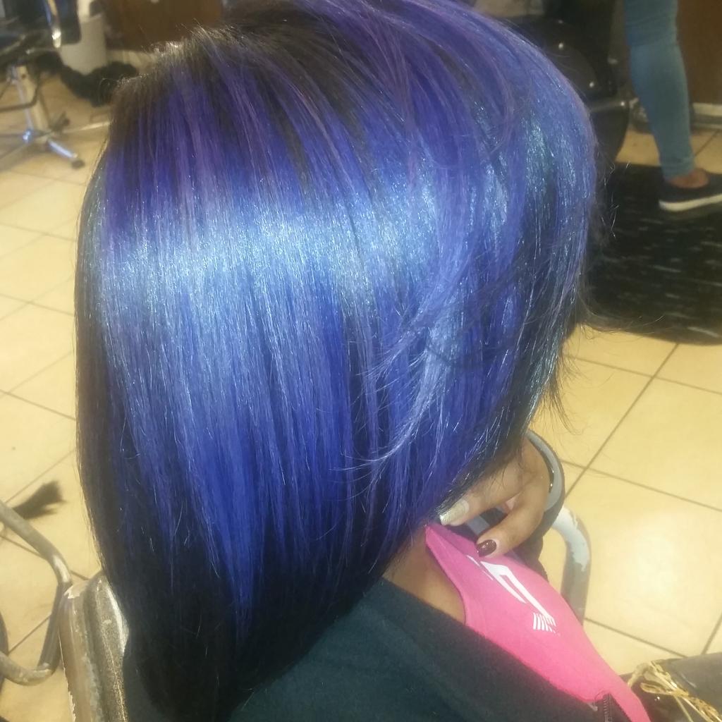 crownme_cute's tweet photo. 💜?💙?💜?💙? #PurpleRage #HairGameProper https://t.co/ch2EXQinxR