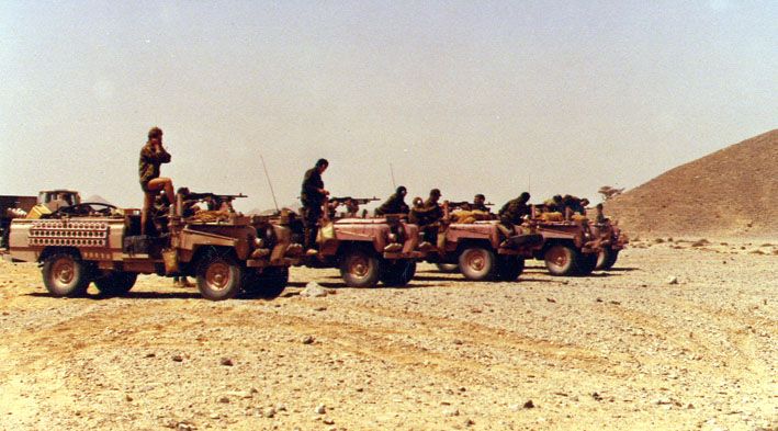 Twitter पर 特殊部隊 精鋭部隊紹介 ランドローバー ピンクパンサー 通称 ピンキー 砂漠戦用に保護色としてピンク色に塗装された ランドローバー 第2次世界大戦時の北アフリカでsasによって考案され 1970年代まで活躍した ランドローバー ミリタリー